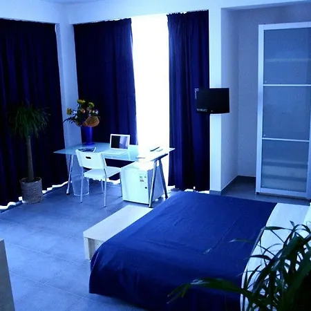 Enny Villa Alcamo