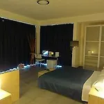 Enny Hotel *