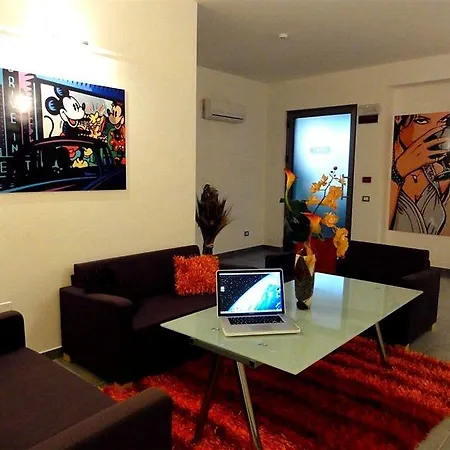 Hotel Enny *